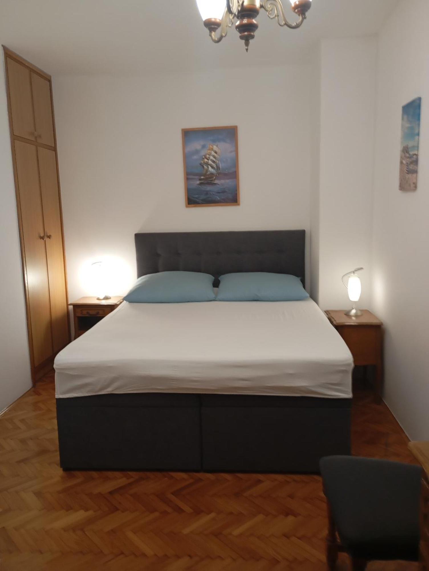 Apartmani Milena Biograd Na Moru Room photo